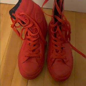 Red Converse